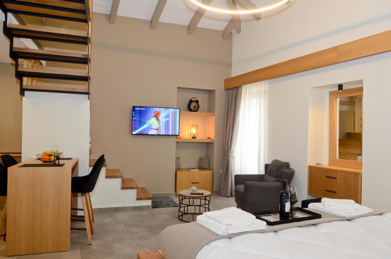Roloi Suites 나프팍토스 외부 사진