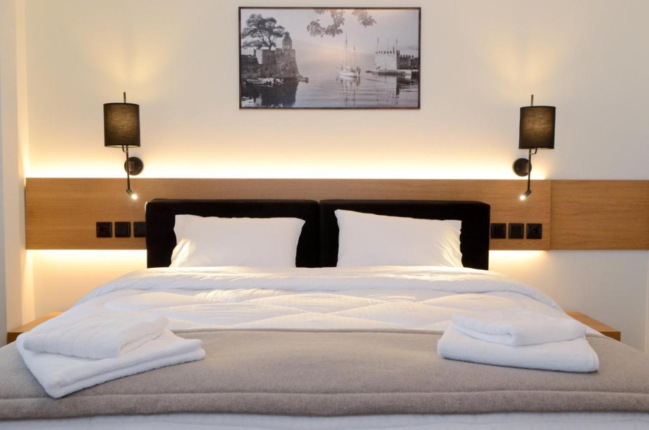 Roloi Suites 나프팍토스 외부 사진