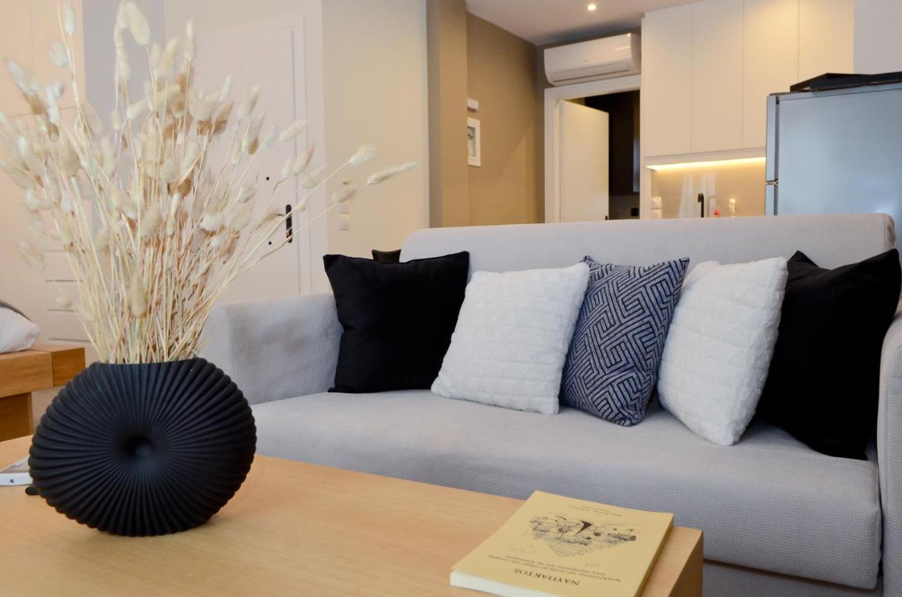 Roloi Suites 나프팍토스 외부 사진