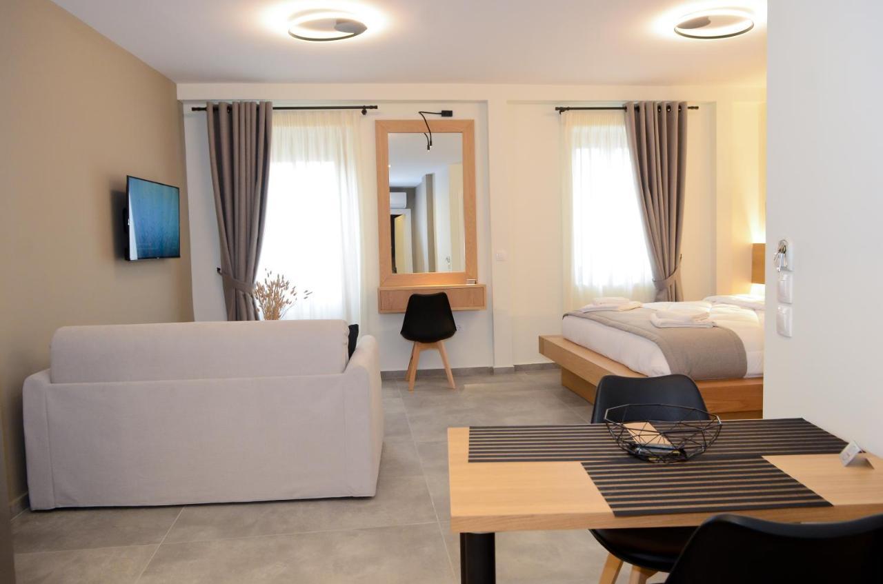 Roloi Suites 나프팍토스 외부 사진